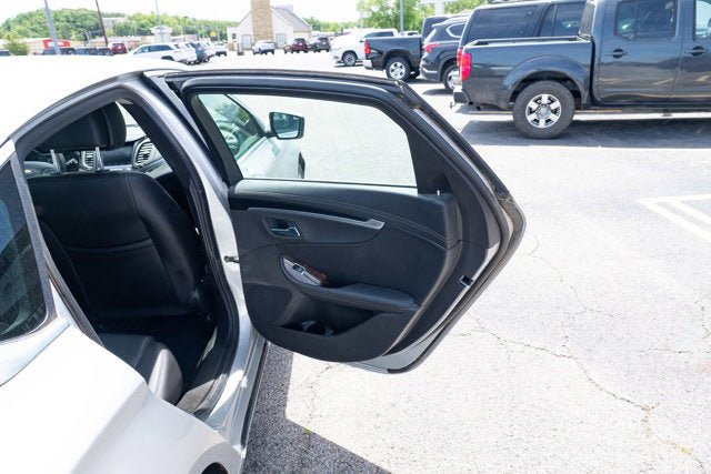 Used 2014 Chevrolet Impala LT FWD image 13