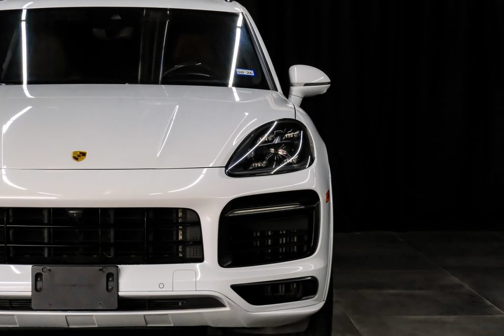 Used 2021 Porsche Cayenne GTS w/ Sport Chrono Package (8LH) AWD/4WD image 69