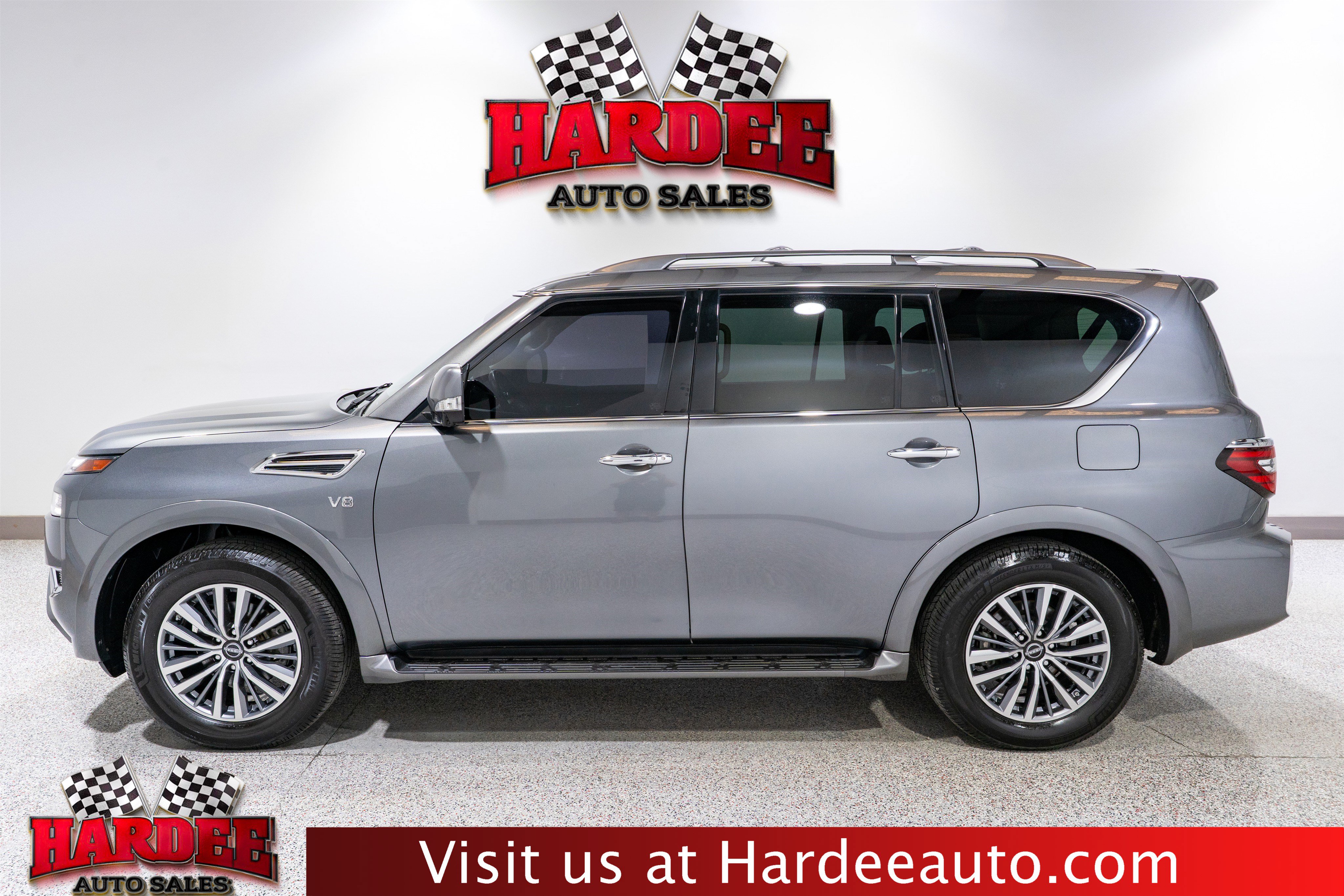 Used 2022 Nissan Armada SL w/ Captain's Chairs Package RWD image 1
