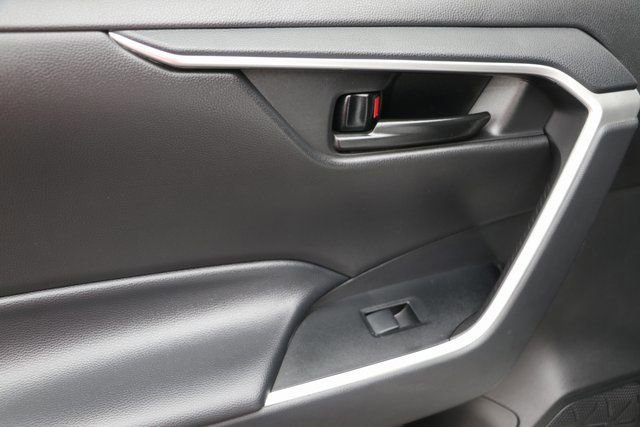 Used 2023 Toyota RAV4 LE image 25