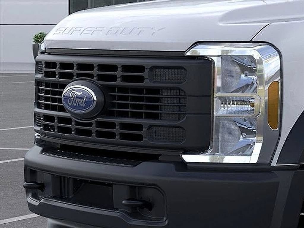 New 2026 Ford F550 2WD Crew Cab Super Duty image 19