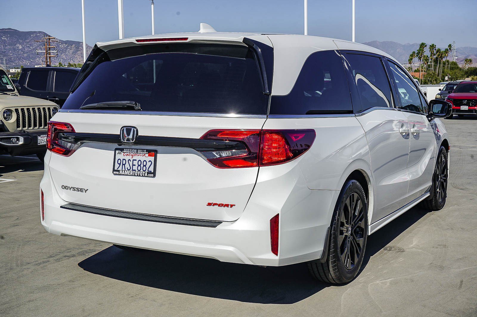 Used 2025 Honda Odyssey Sport-L image 7