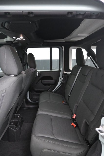 Used 2023 Jeep Wrangler Unlimited Sport AWD/4WD image 8