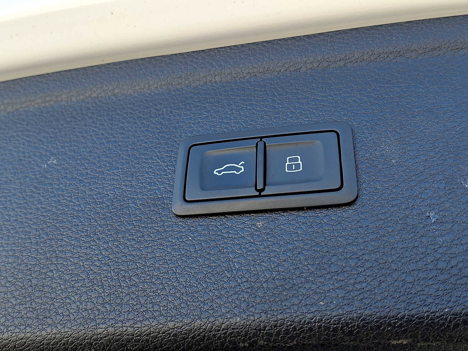 Used 2019 Audi Q5 2.0T Premium w/ Convenience Package image 28