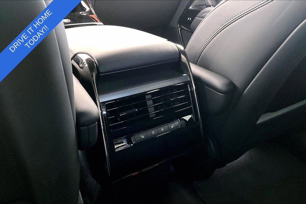 Used 2025 Land Rover Range Rover Sport SE AWD/4WD image 30
