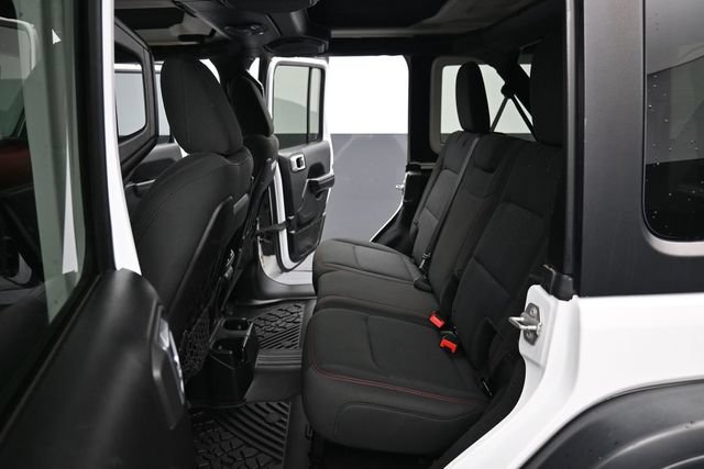 Used 2018 Jeep Wrangler Unlimited Rubicon AWD/4WD image 15