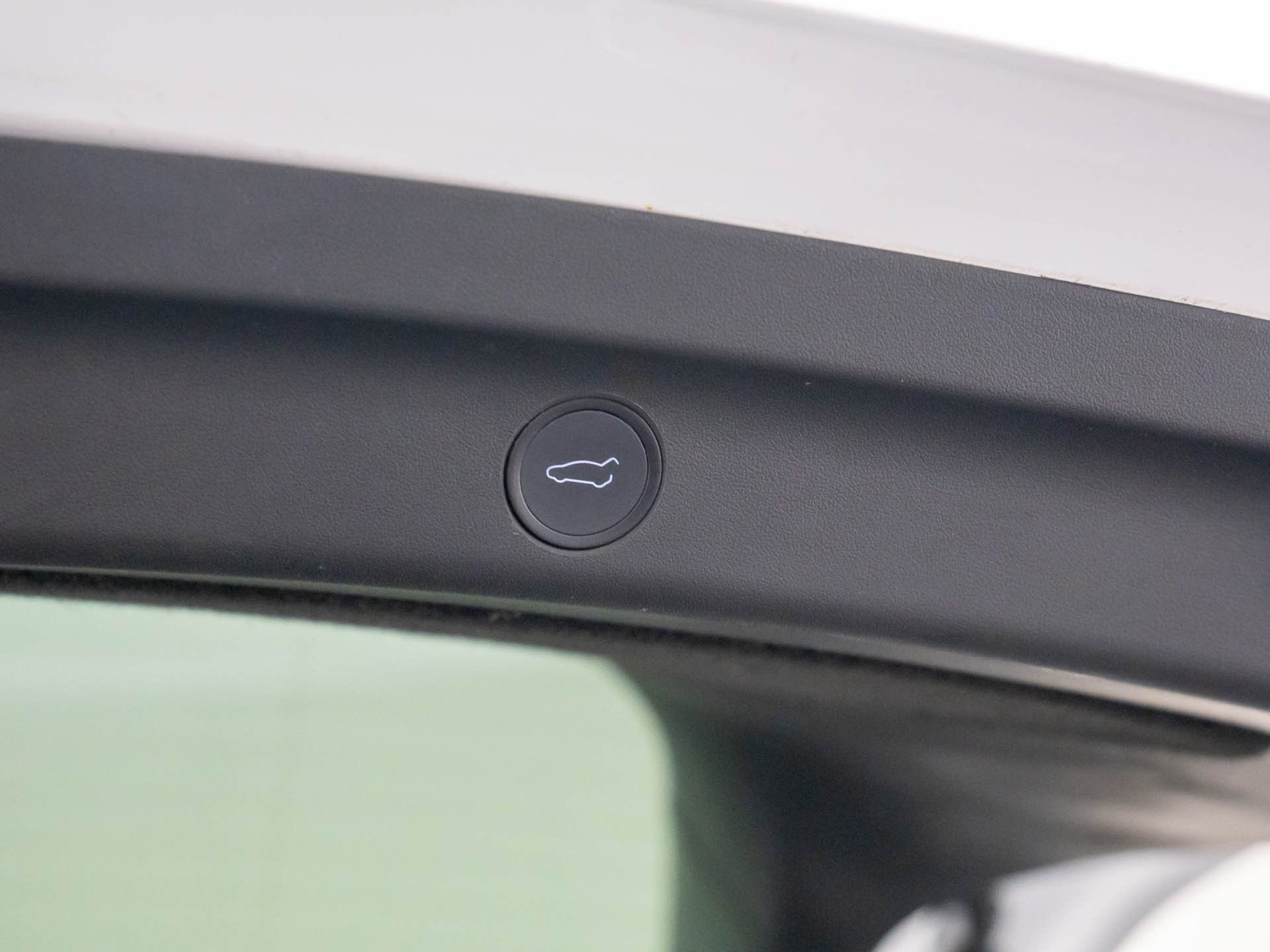 Used 2021 Tesla Model Y Long Range image 31