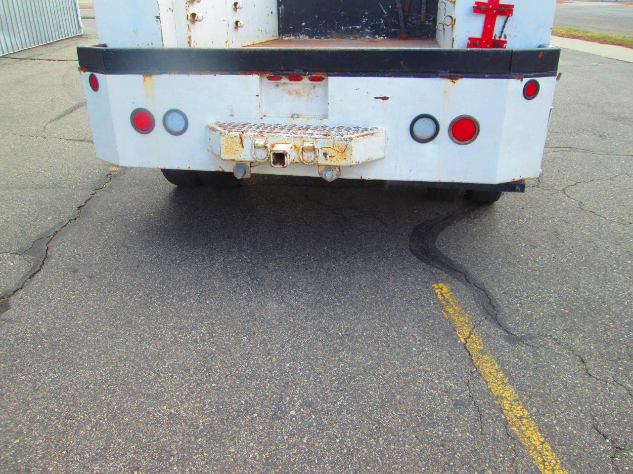 Used 2001 Ford F550 Crew Cab 176 WB XLT 4WD image 4