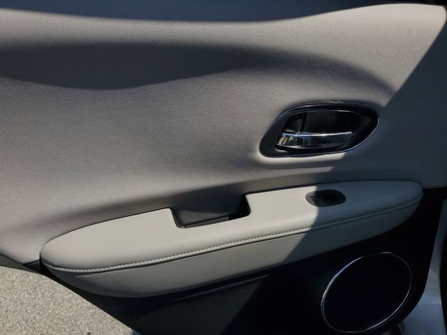 Used 2016 Honda HR-V EX image 13