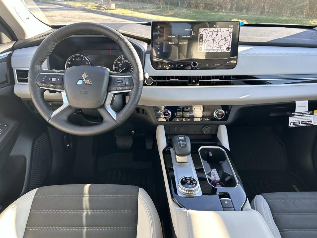 New 2026 Mitsubishi Outlander SE AWD/4WD image 16
