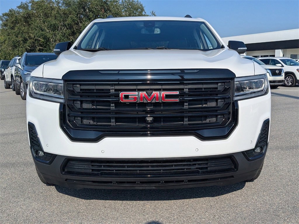 Used 2023 GMC Acadia SLT w/ Elevation Edition image 9