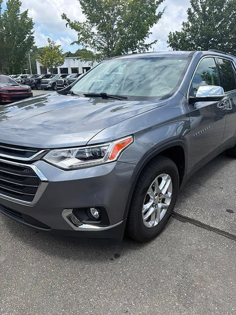 Used 2019 Chevrolet Traverse LT w/ LPO, Floor Liner Package FWD image 10