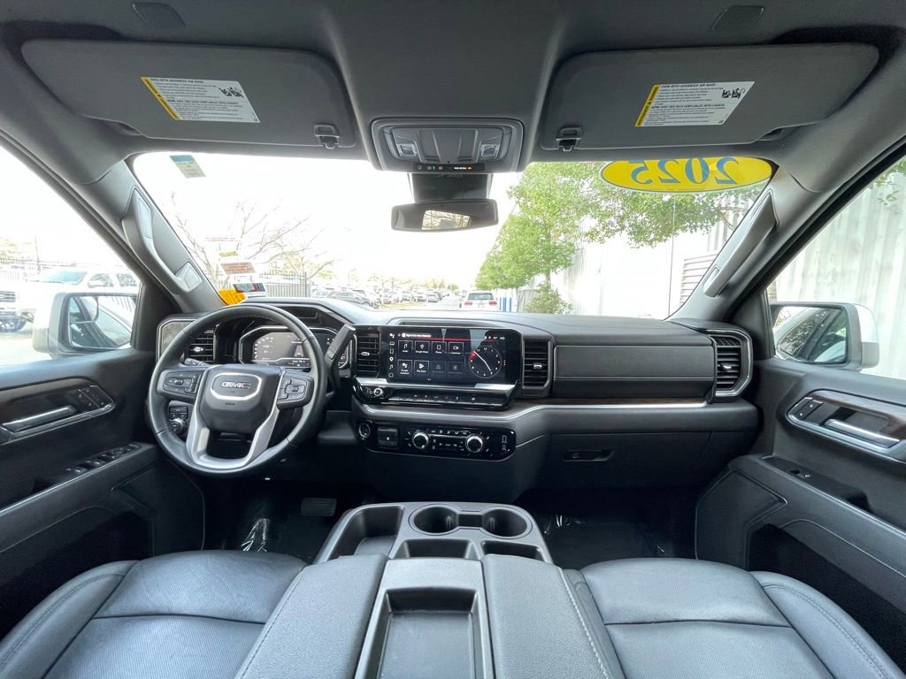 Used 2025 GMC Sierra 1500 SLT AWD/4WD image 29