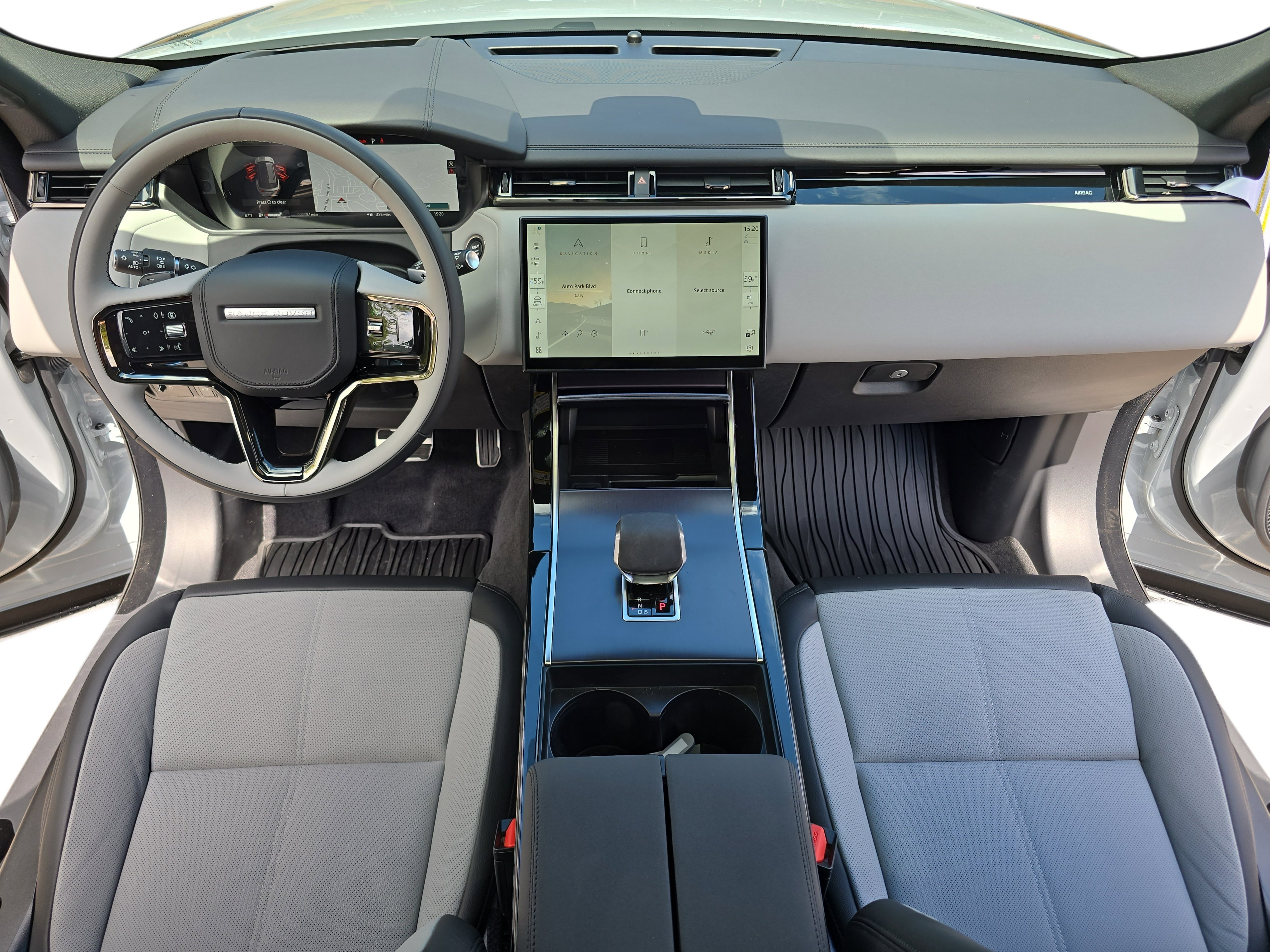 New 2026 Land Rover Range Rover Velar Dynamic SE image 9