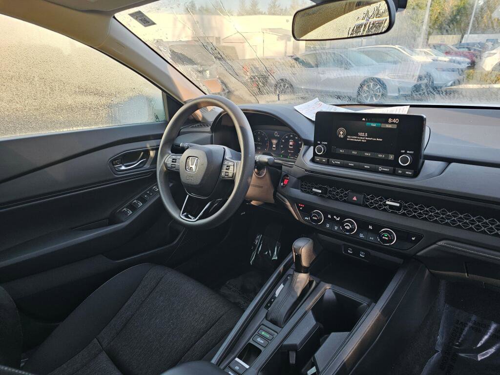 Used 2023 Honda Accord EX image 10