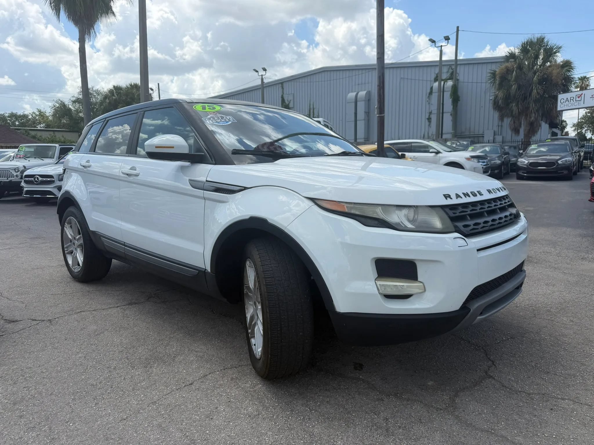 Used 2015 Land Rover Range Rover Evoque Pure Plus AWD/4WD image 3