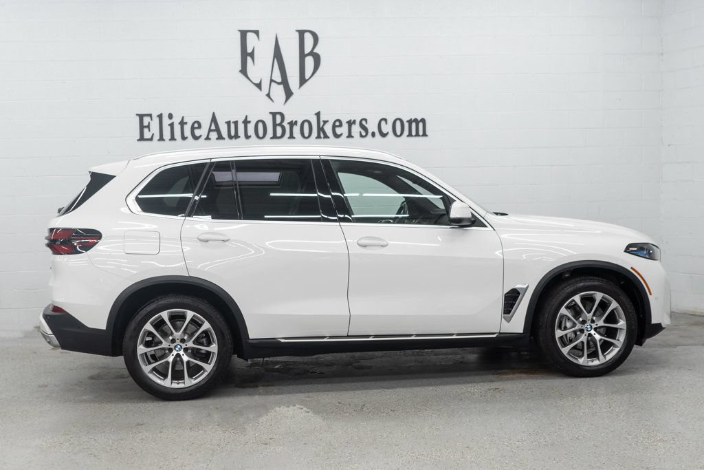 Used 2026 BMW X5 xDrive40i AWD/4WD image 5