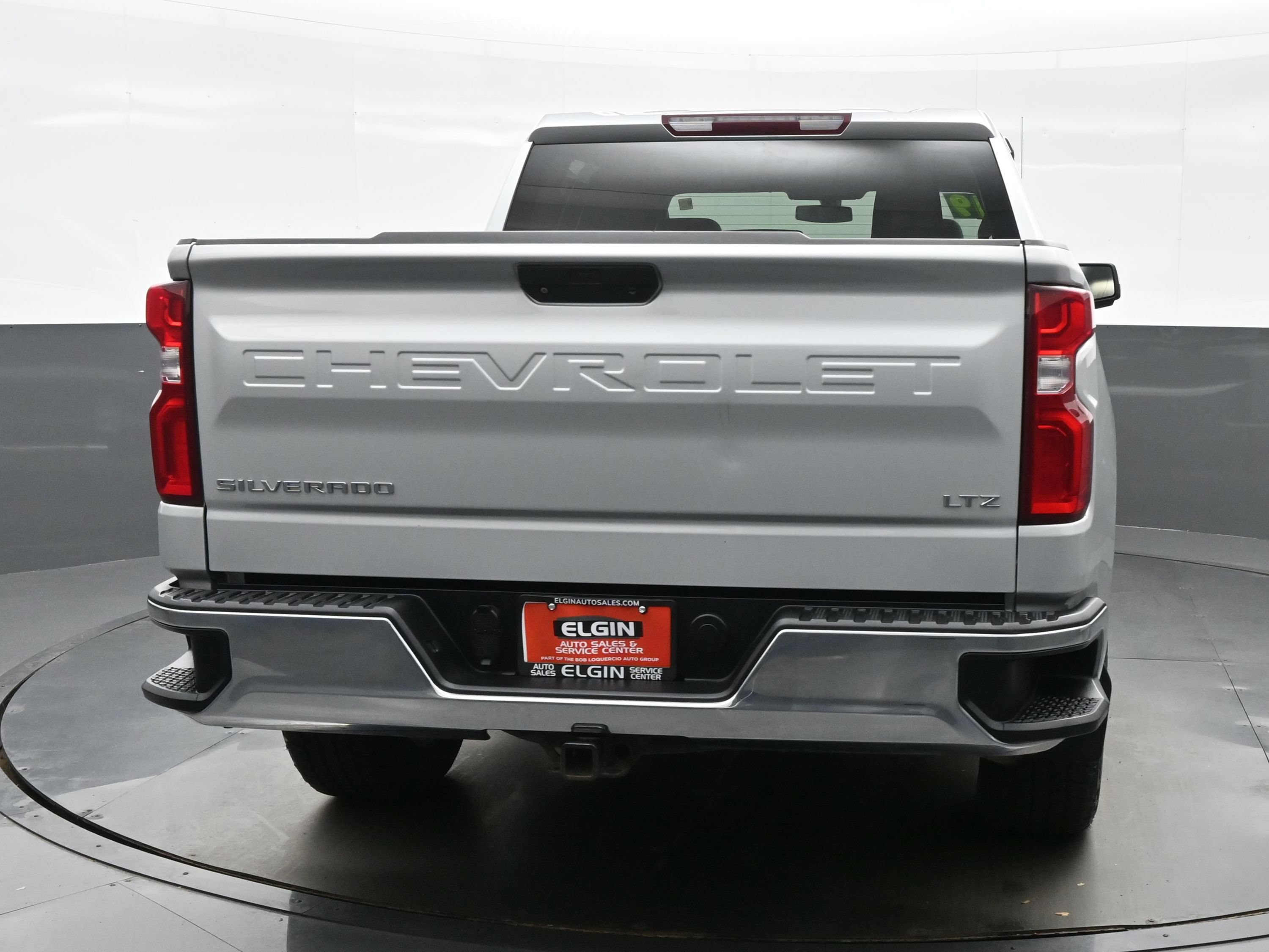 Used 2019 Chevrolet Silverado 1500 LTZ w/ Max Trailering Package AWD/4WD image 5