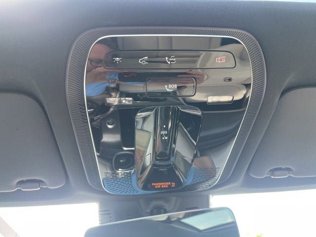 Used 2025 Mercedes-Benz GLC 300 4MATIC image 40