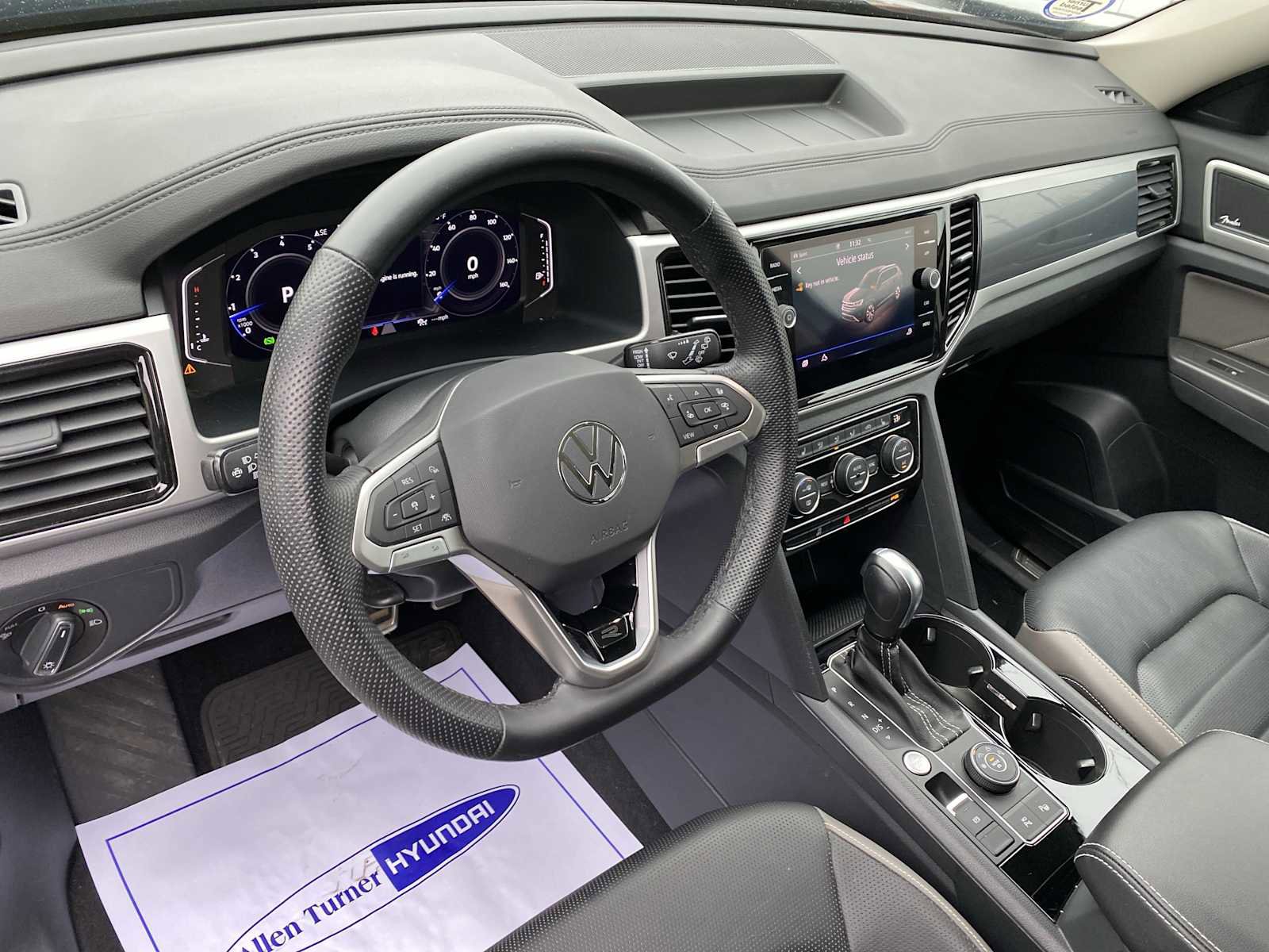 Used 2022 Volkswagen Atlas SEL Premium image 12