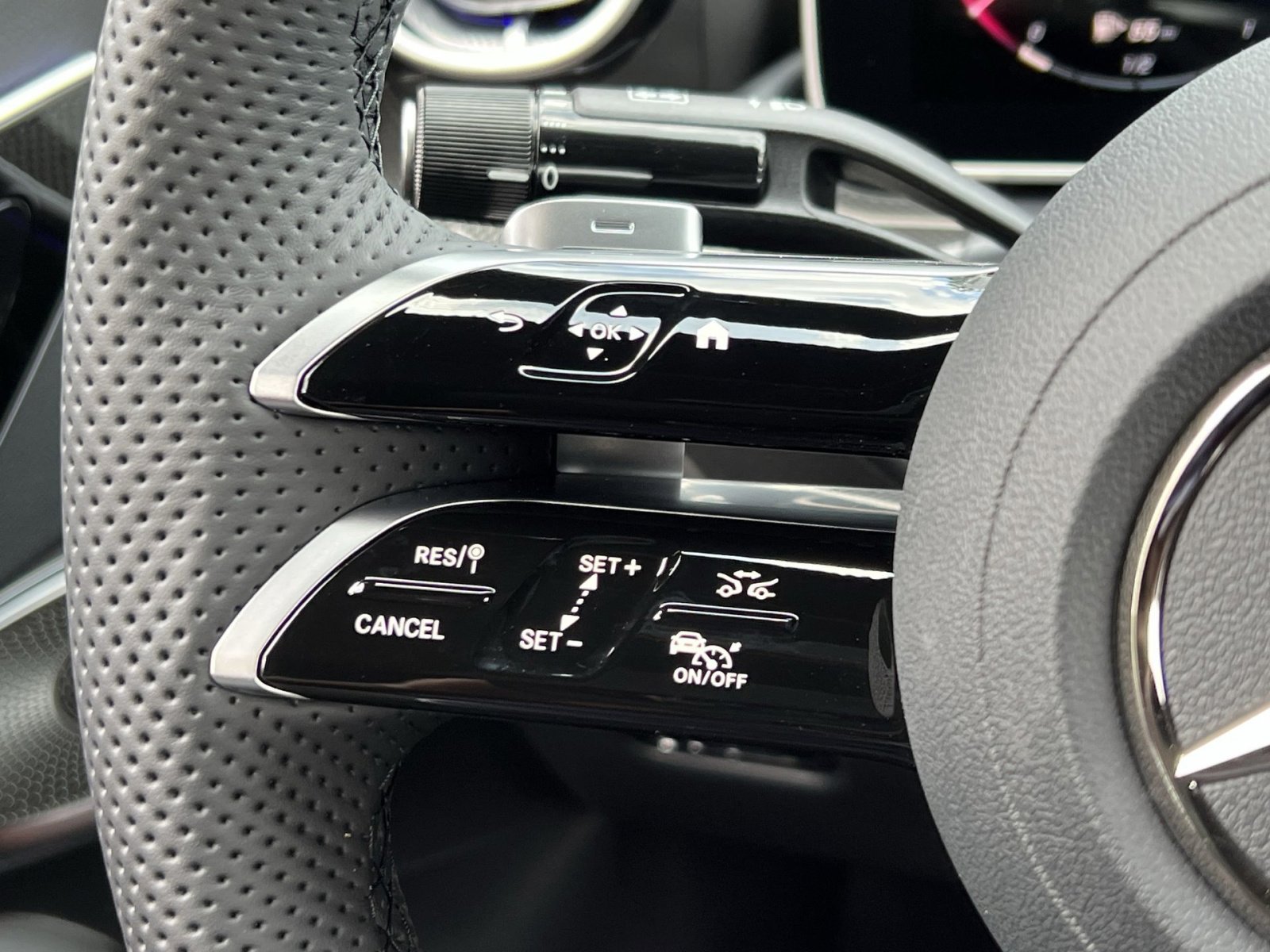 New 2026 Mercedes-Benz CLE 300 4MATIC Coupe image 30