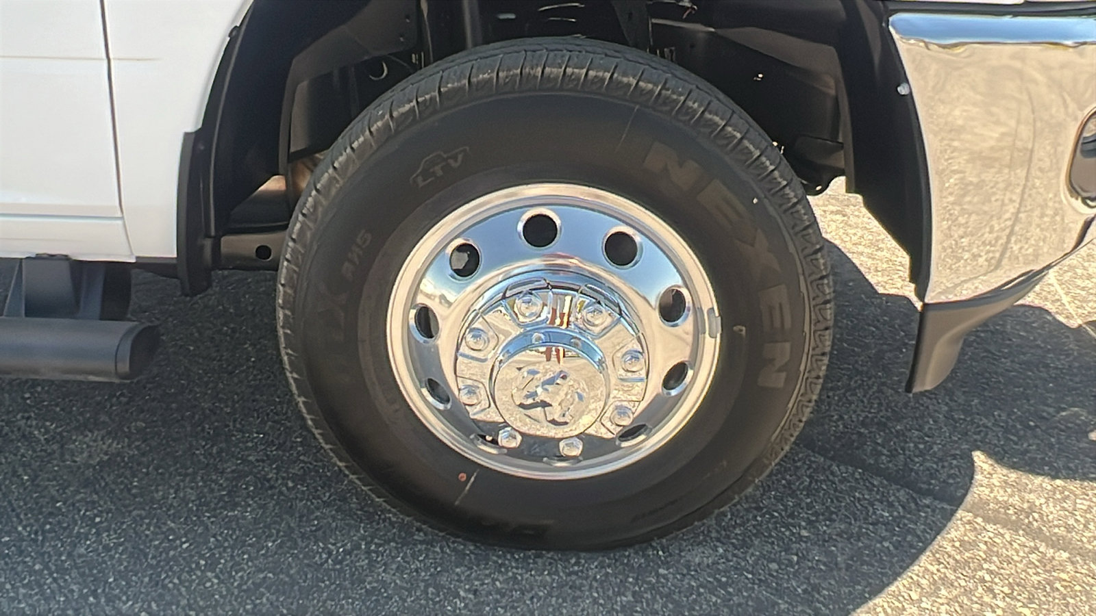 New 2026 RAM 3500 Tradesman w/ Chrome Appearance Group image 10