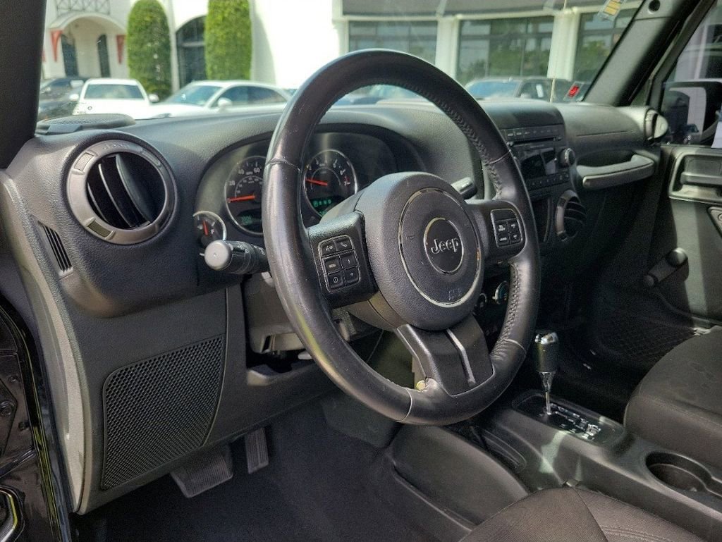 Used 2018 Jeep Wrangler Sport w/ Connectivity Group image 11