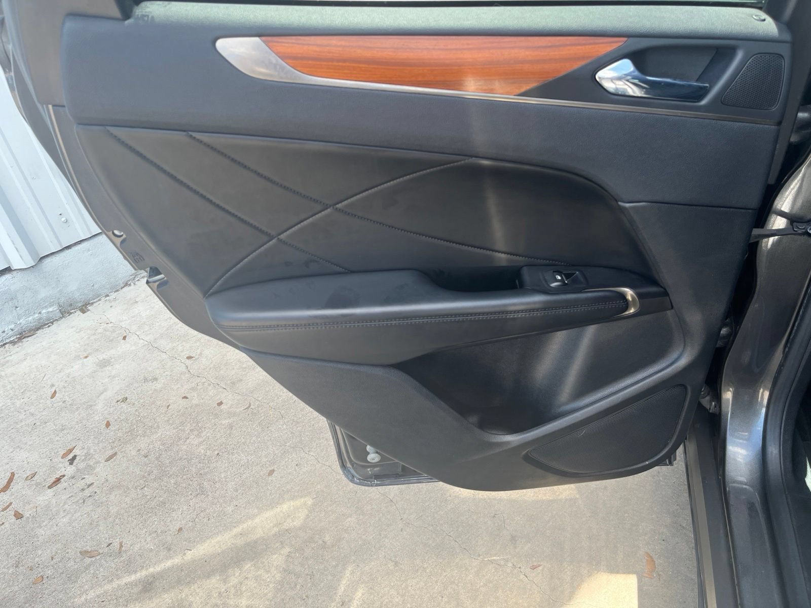 Used 2019 Lincoln MKC Reserve w/ MKC Technology Package FWD image 13