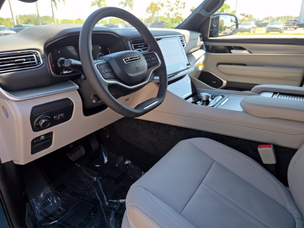 New 2027 Jeep Grand Wagoneer 4WD image 30
