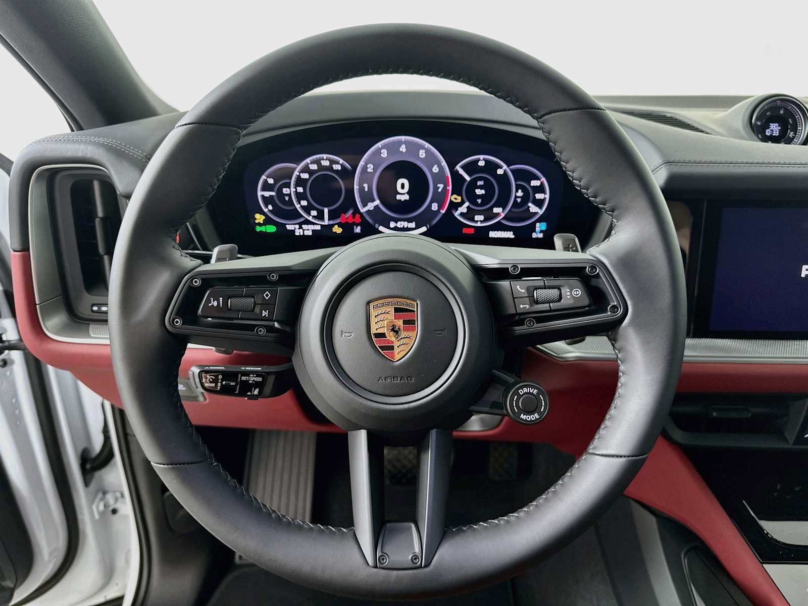 New 2026 Porsche Cayenne Coupe AWD/4WD image 14