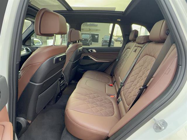 New 2026 BMW X5 xDrive50e w/ M Sport Package AWD/4WD image 27