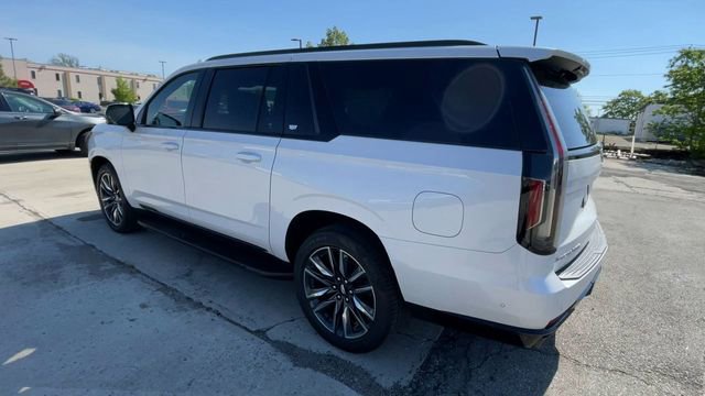 Used 2023 Cadillac Escalade ESV Sport Platinum AWD/4WD image 8