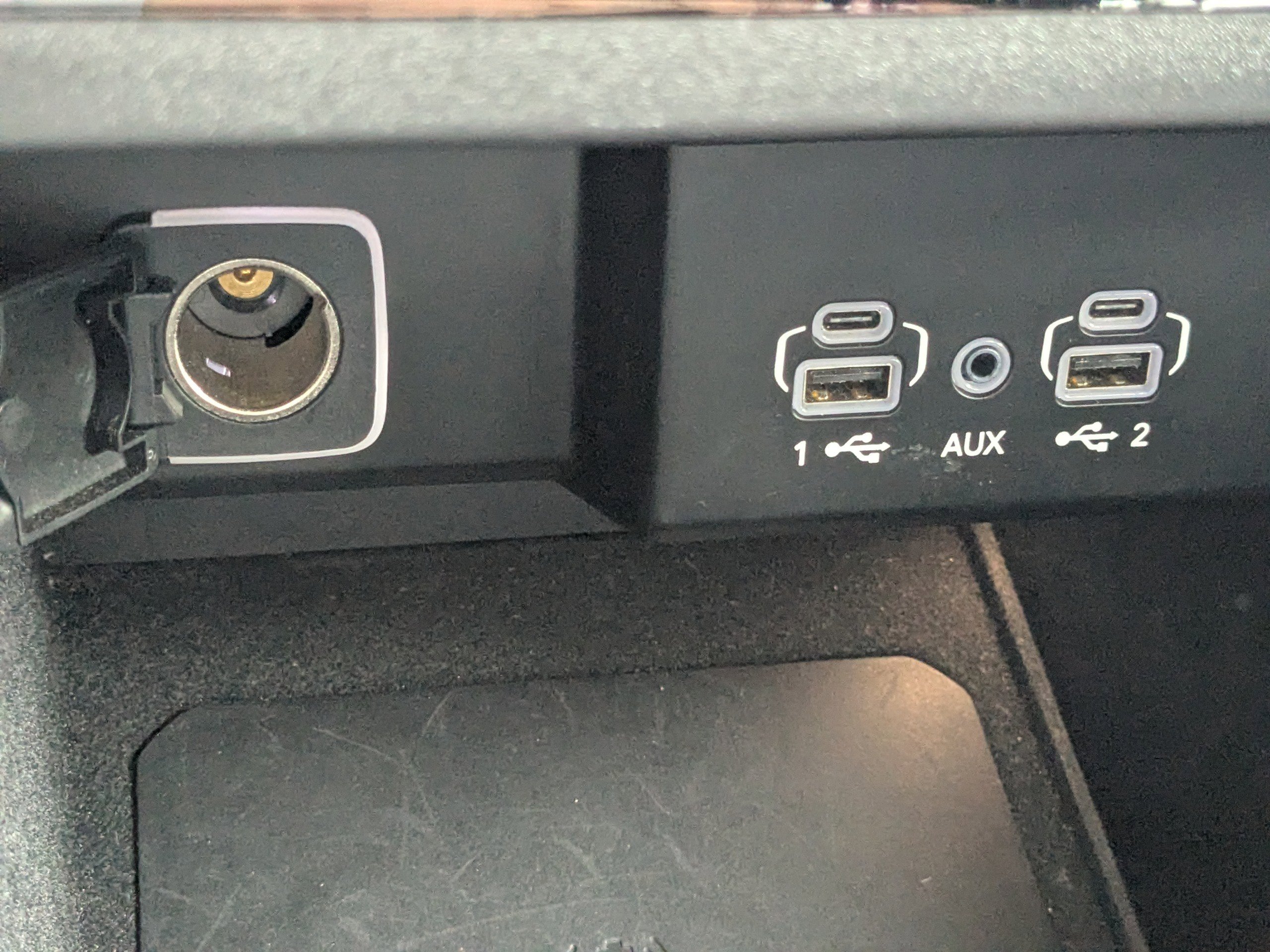 Certified 2024 Jeep Wagoneer L Series II w/ Flexible Seating Group AWD/4WD image 20