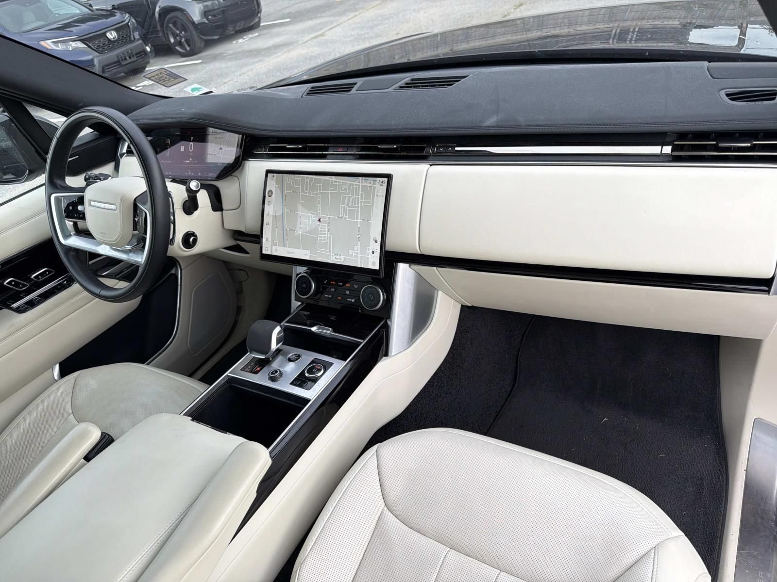 Used 2023 Land Rover Range Rover SE AWD/4WD image 13