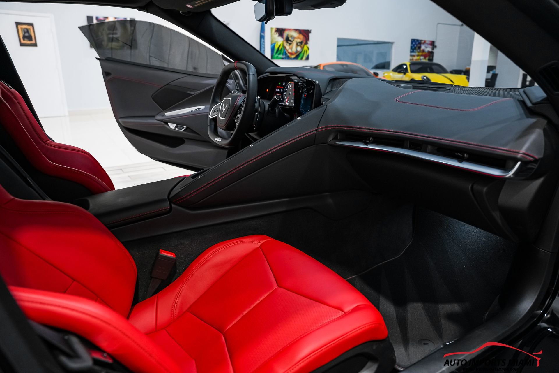 Used 2025 Chevrolet Corvette Z06 RWD image 11