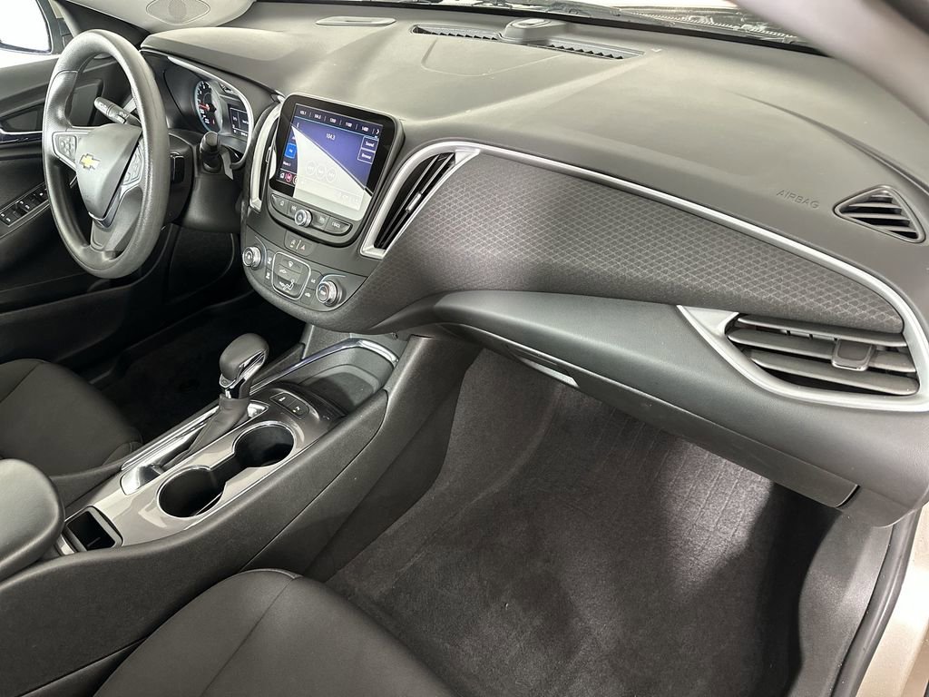 Certified 2022 Chevrolet Malibu LS image 30