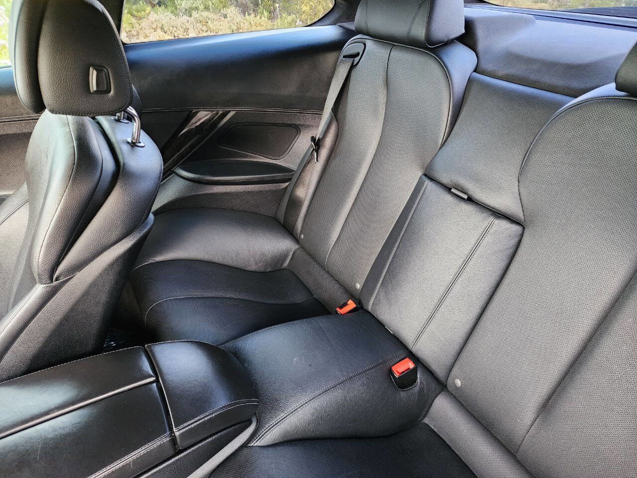 Used 2014 BMW 640i Coupe image 26