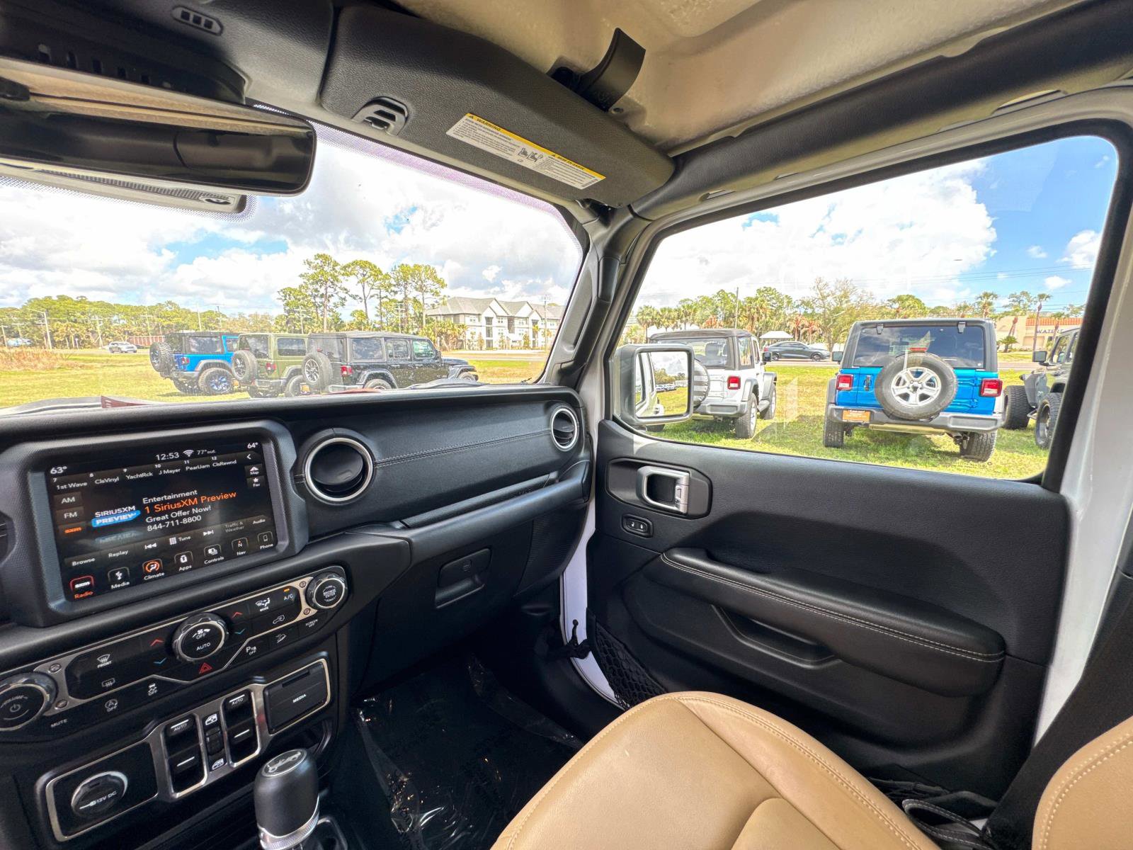 Used 2019 Jeep Wrangler Unlimited Sahara w/ Dual Top Group image 28