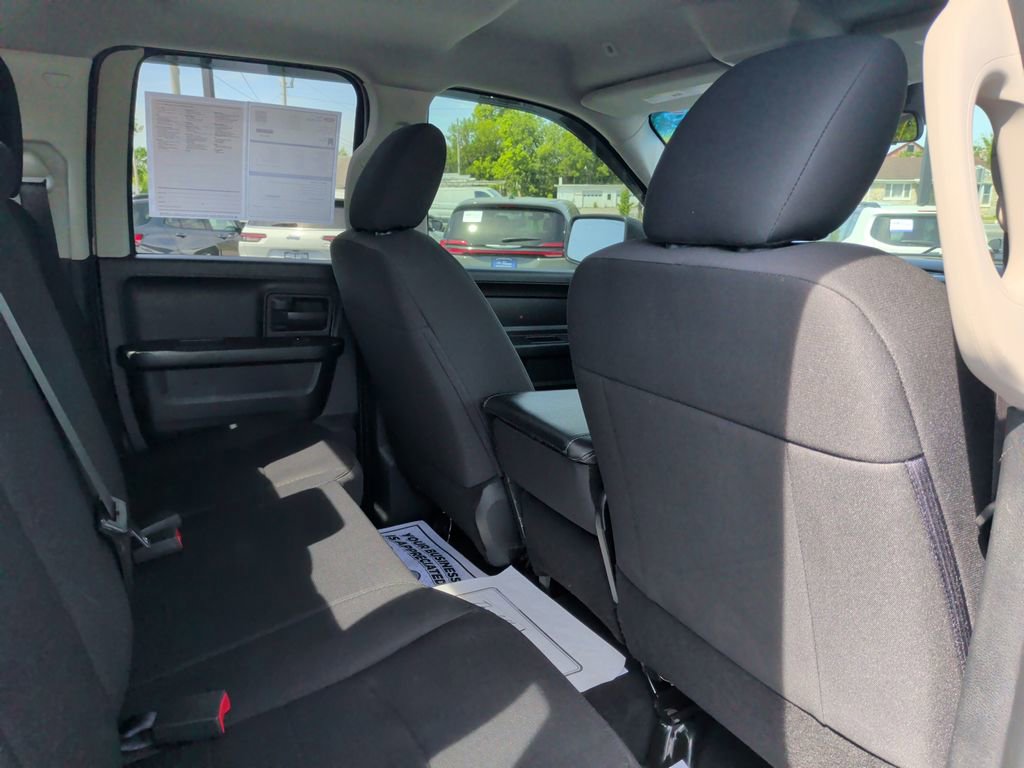 Used 2018 RAM 1500 Express w/ Express Value Package AWD/4WD image 17