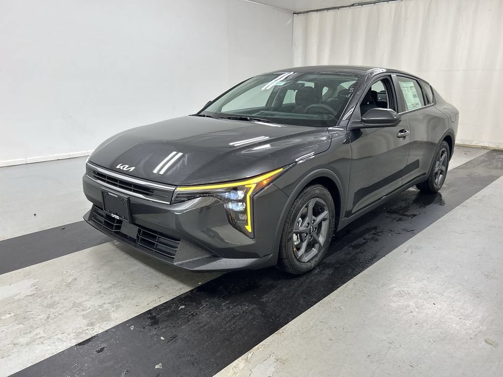 New 2026 Kia K4 FWD image 4