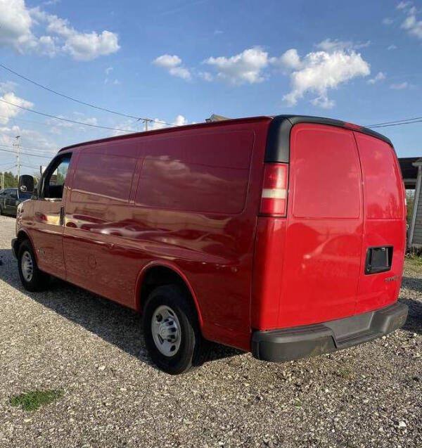 Used 2007 Chevrolet Express 3500 RWD image 2
