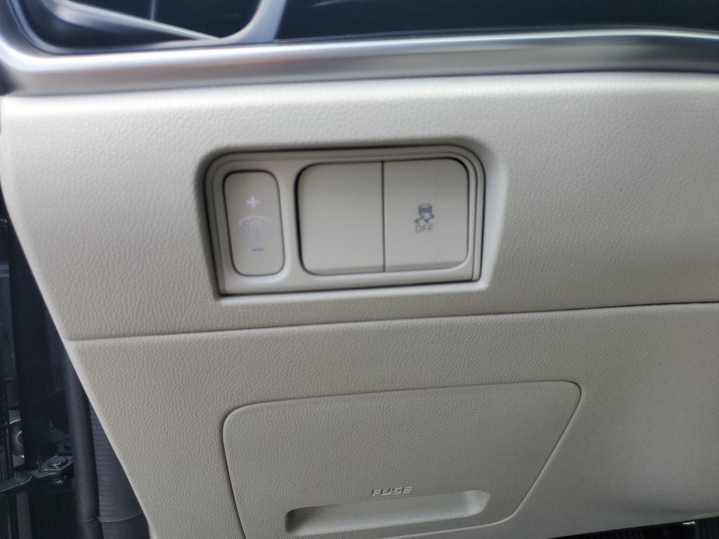 New 2026 Kia Sorento S w/ S Panoramic Sunroof Package FWD image 11