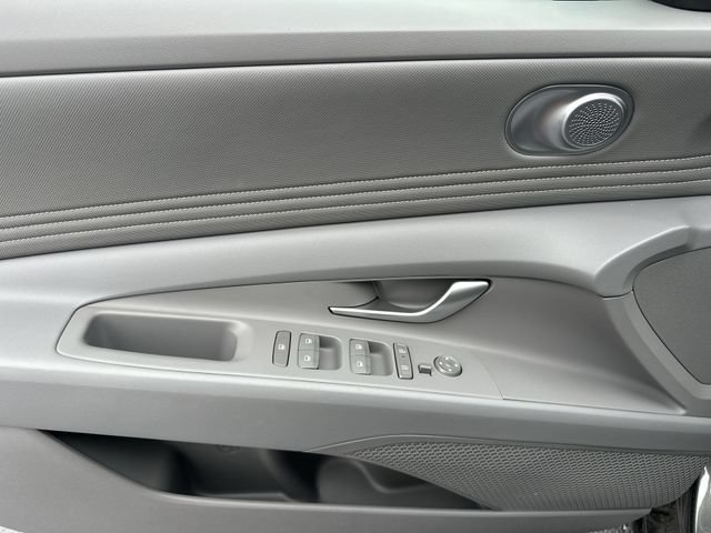 New 2026 Hyundai Elantra SEL Sport Premium FWD image 23