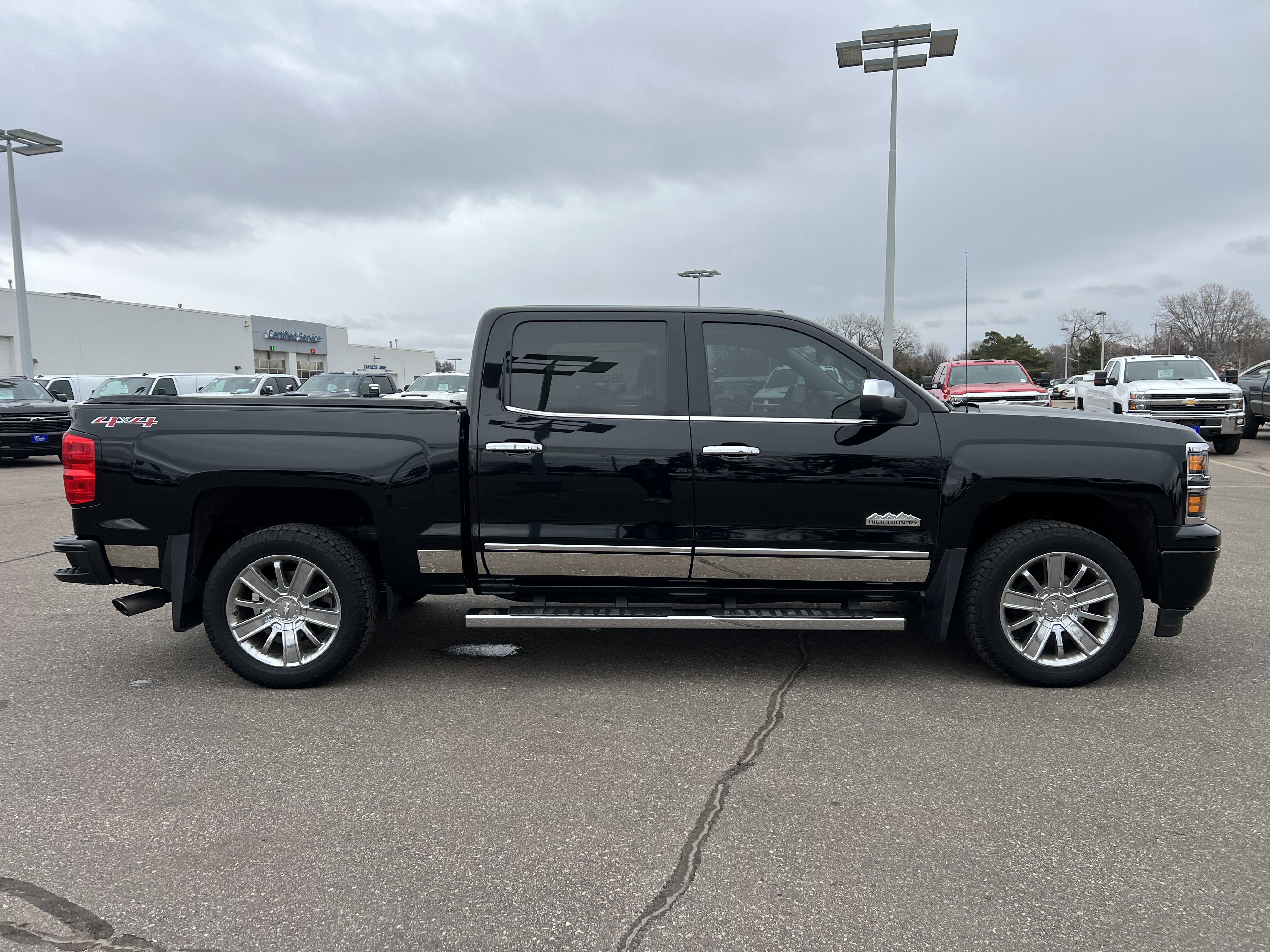 Used 2015 Chevrolet Silverado 1500 High Country w/ High Country Premium Package image 9