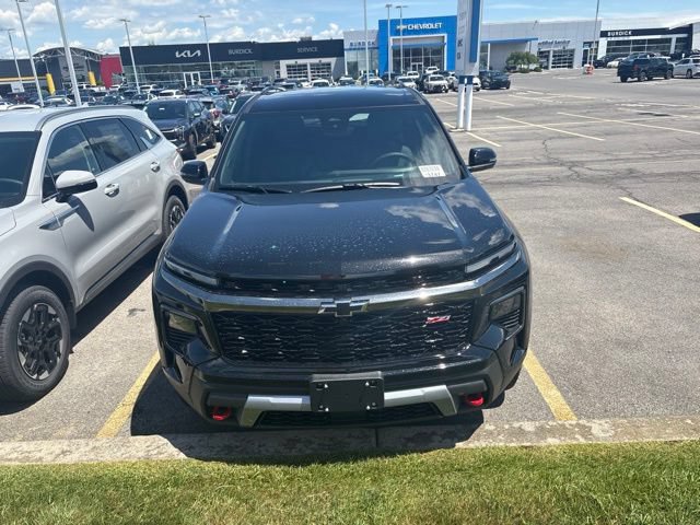 New 2026 Chevrolet Traverse Z71 w/ Enhanced Driving Package AWD/4WD image 2