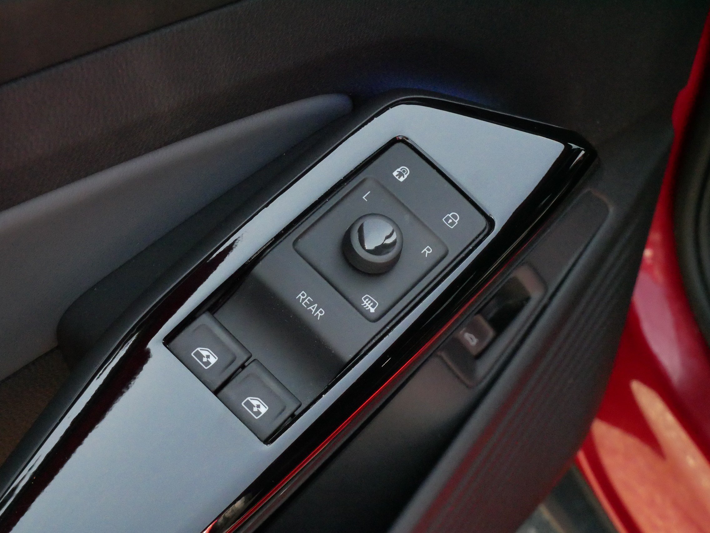 Certified 2023 Volkswagen ID.4 Pro S AWD/4WD image 19
