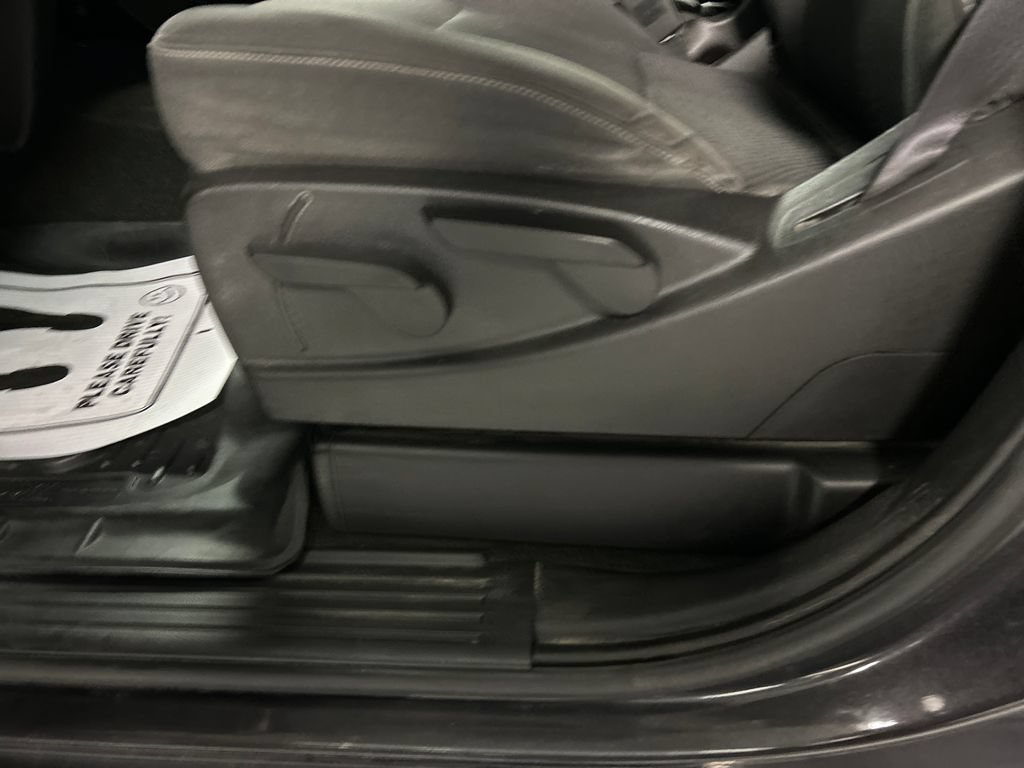 Used 2015 Chevrolet Silverado 2500 LT AWD/4WD image 12
