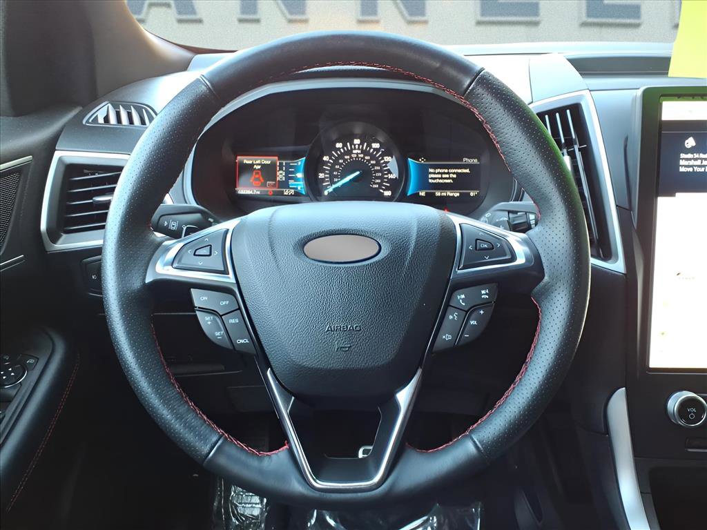 Used 2022 Ford Edge ST-Line w/ Class II Trailer Tow Package image 14