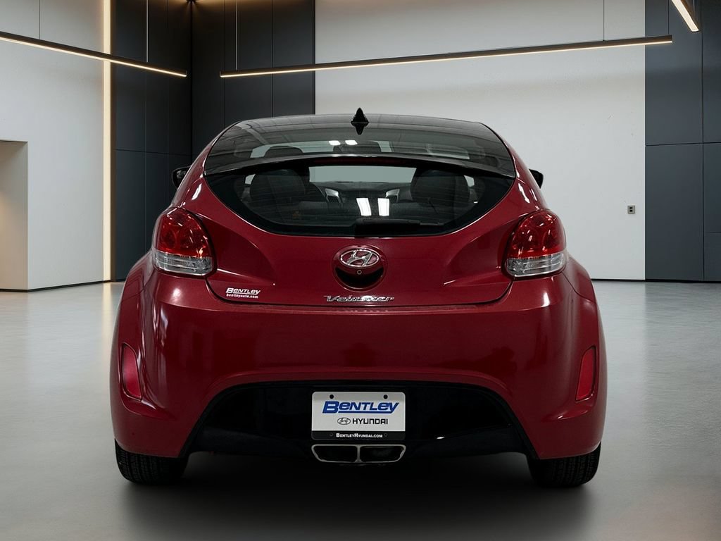 Used 2016 Hyundai Veloster w/ Option Group 02 FWD image 5