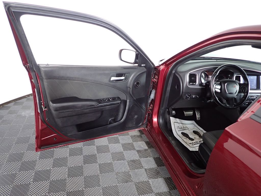 Used 2020 Dodge Charger GT w/ Blacktop Package image 17